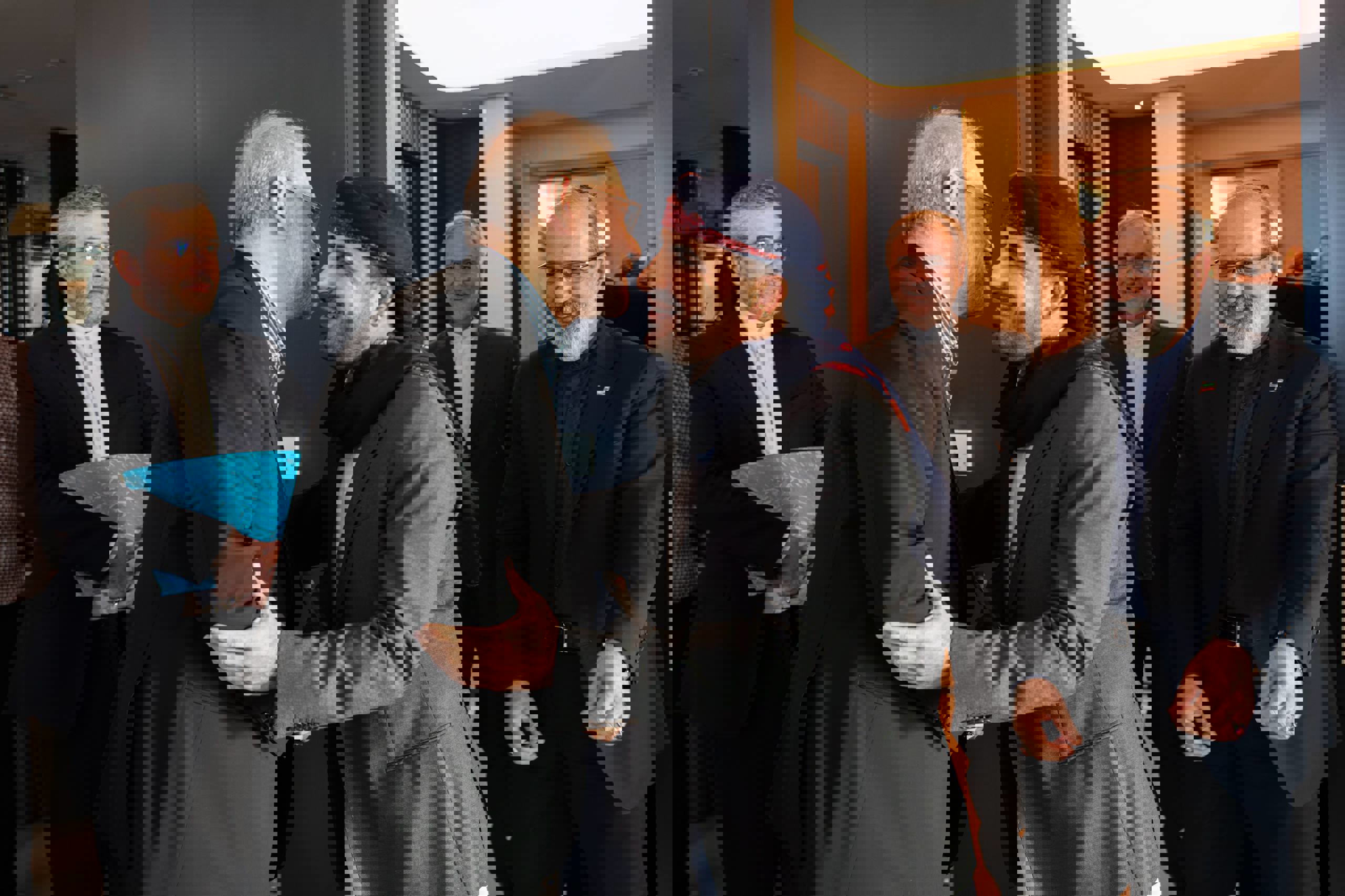 دیدار لاریجانی با سخنگوی انصارالله یمن