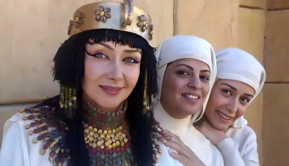 چهره اشکبار بازیگر یوسف پیامبر در یک مراسم ختم