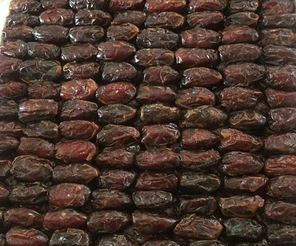 ذخیره‌سازی ۵۰۰۰ تن خرمای کبکاب در خوزستان برای ماه رمضان