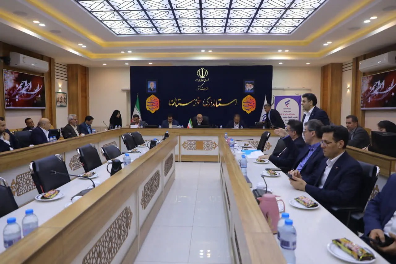 بازگشت حساب شرکت‌های بزرگ به استان خوزستان زمینه‌ساز رشد اقتصادی خواهد شد