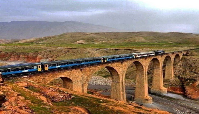 جابجایی بیش از ۳۲۴ هزار مسافر در راه آهن زاگرس