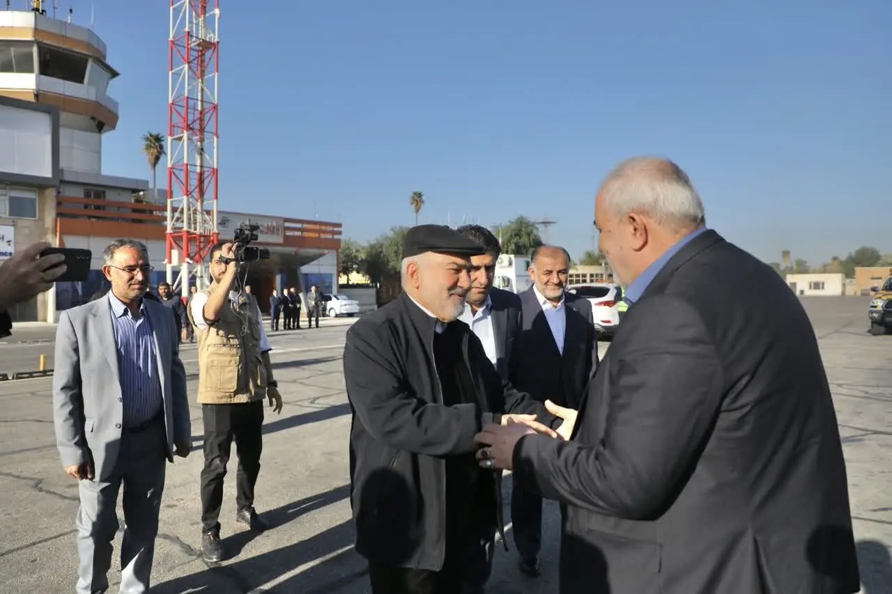 وزیر نیرو با استقبال استاندار خوزستان وارد اهواز شد