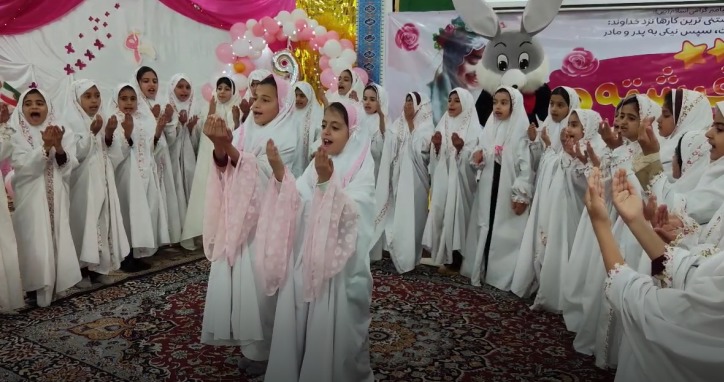 مراسم جشن تکلیف دانش آموزان مدارس دختر اندیکا