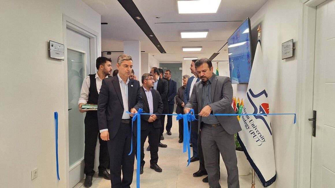 افتتاح رسمی مرکز بین‌الملل دانشگاه صنعت نفت