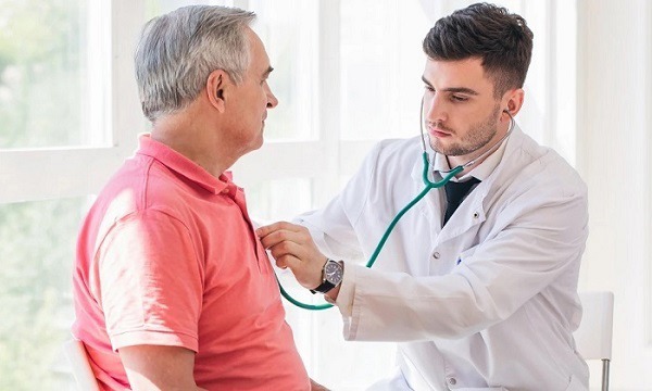 ارائه بیش از ۷۰۰ هزار خدمت بهداشتی به مردان در دزفول