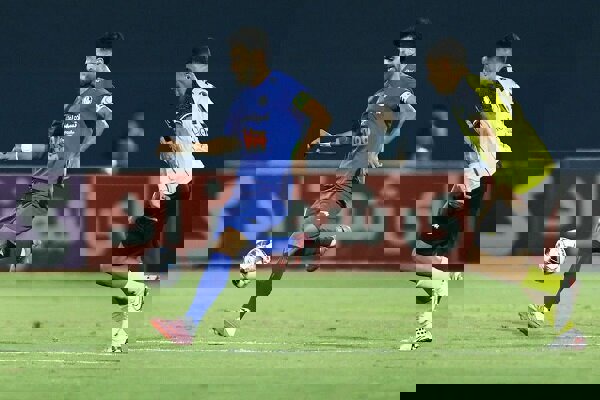 پیروزی سپاهان برابر استقلال خوزستان/ بازگشت زردها به نزدیکی صدر