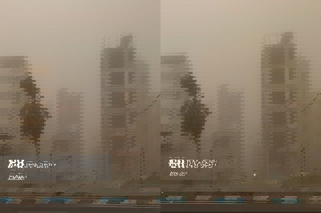 گردوخاک دید افقی خوزستان را کاهش می‌دهد