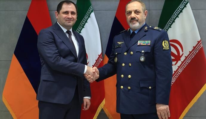 وزیر دفاع: اگر جنگی به کشور تحمیل شود، درسی به دشمنان خواهیم داد که فراموش نکنند