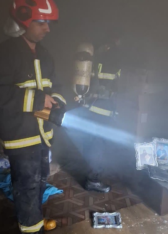 مهار حریق در  یک منزل مسکونی دو طبقه در شوش