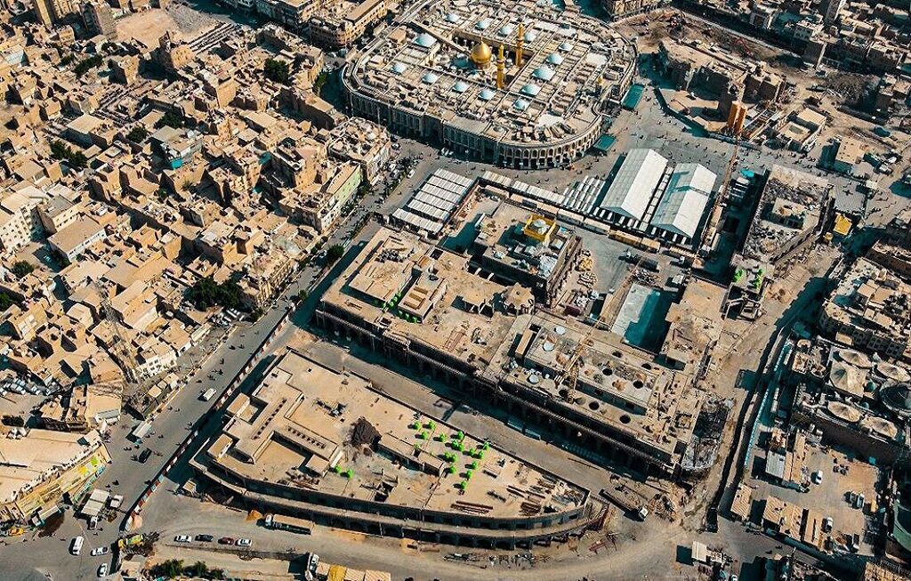 اجرای پویش کاشی‌کاری صحن عقیله بنی‌هاشم در خوزستان