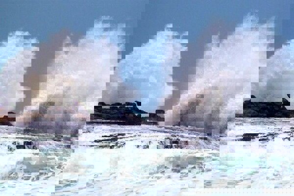 دریا آرام نیست؛ خلیج فارس طوفانی می‌شود