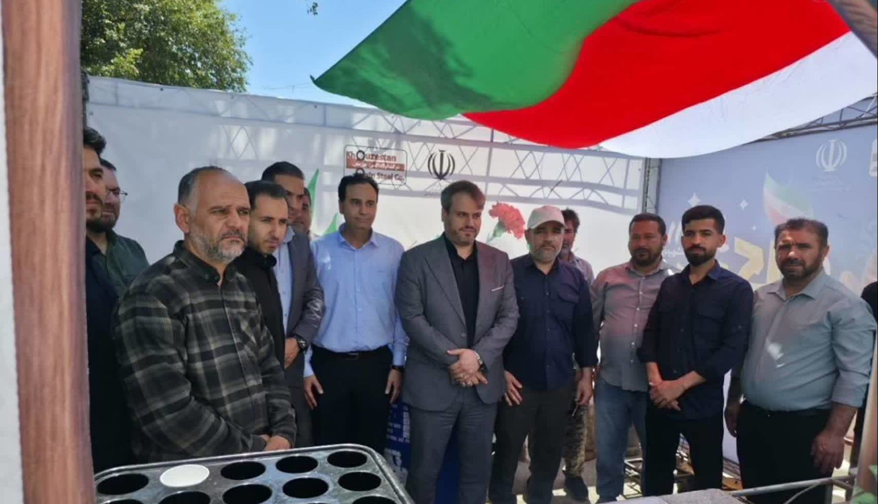 موکب پذیرایی شرکت فولاد اکسین و اداره‌ کل تعاون، کار و رفاه اجتماعی استان خوزستان برپا شد