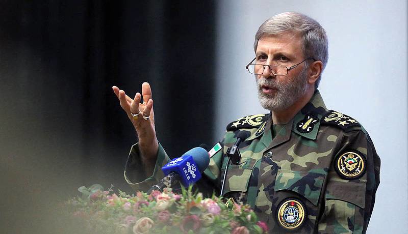 فرمانده کل ارتش: دشمن فهمید که باید به ملت ایران و نظام جمهوری اسلامی، احترام بگذارد