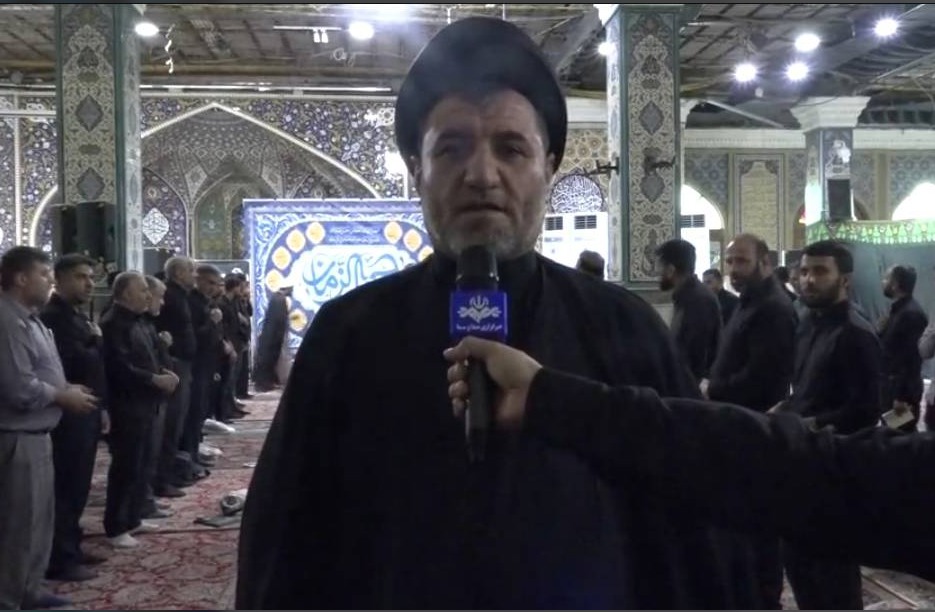 مردم همزمان با عزای حسینی میدان خیابان را ترک نکنند