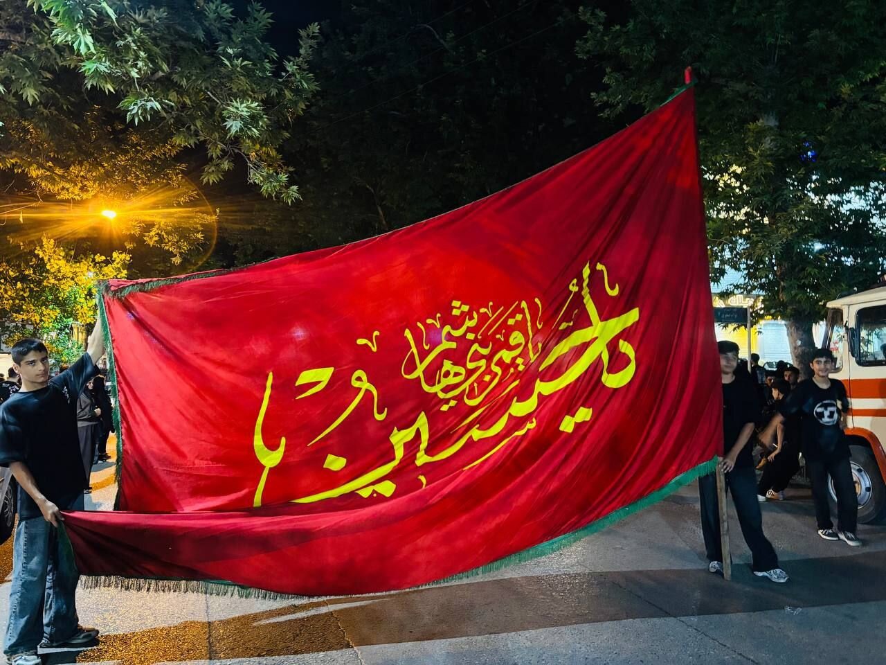 تعزیه حضرت رقیه (س) همزمان با شب شام غریبان در اهواز برگزار شد