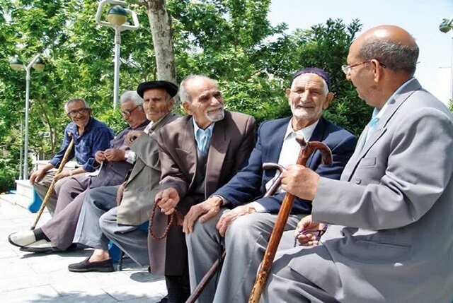 هشدار رئیس بهزیستی کشور نسبت به شتاب بالای سالمندی در ایران