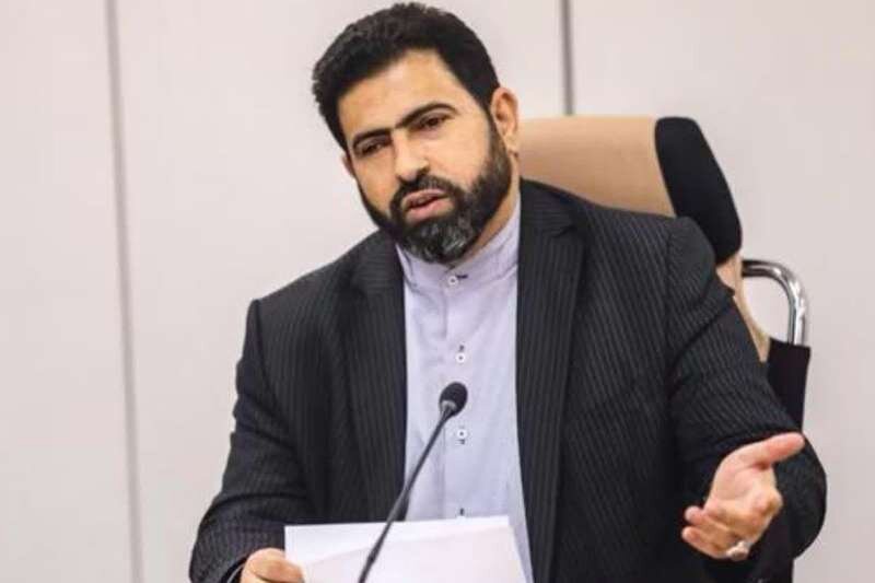 حضور در تشییع قائد شهید پاسداشت نیم قرن مجاهدت ایشان است