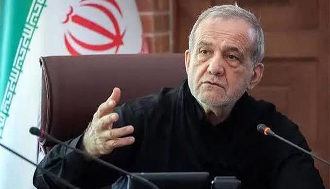 دعوت رئیس‌جمهور از مردم برای حضور در مراسم تشییع رهبر شهید انقلاب