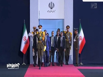 ادای احترام هیئت بنگلادش به پیکر مطهر رهبر شهید انقلاب