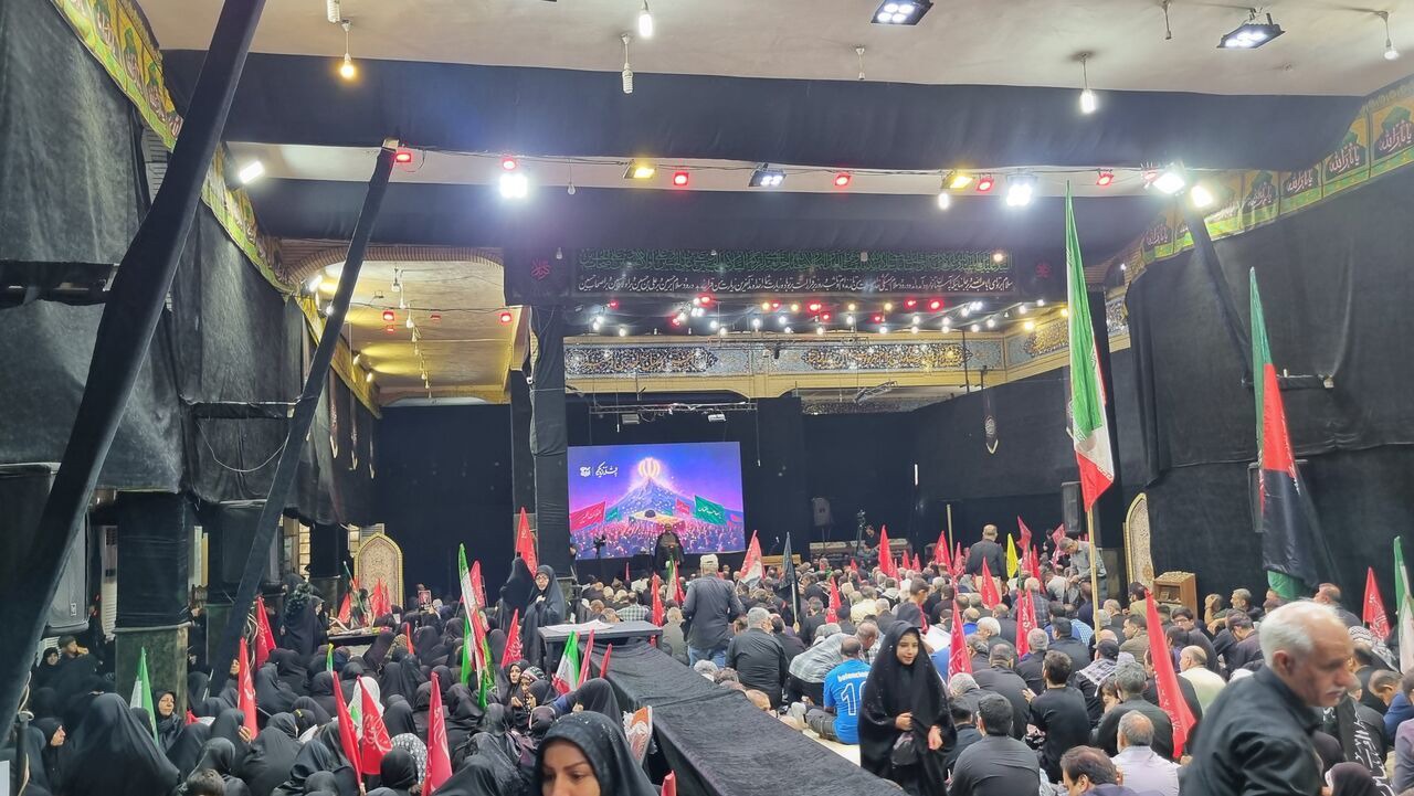اجتماع بزرگ مردم اهواز برای گرامیداشت یاد آقای شهید ایران