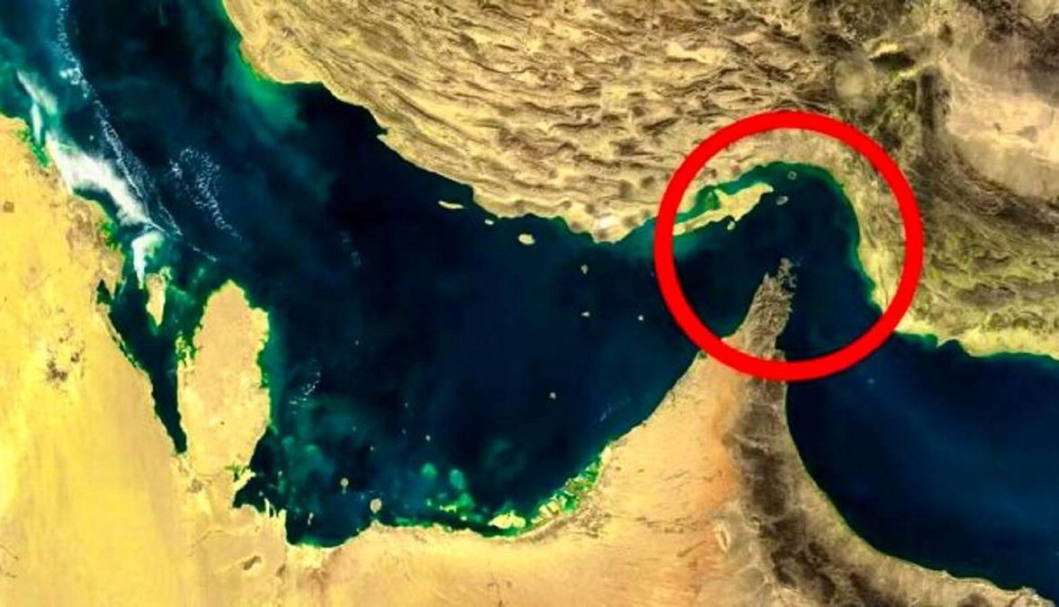 چند کشتی متخلف در تنگه هرمز هدف قرار گرفتند