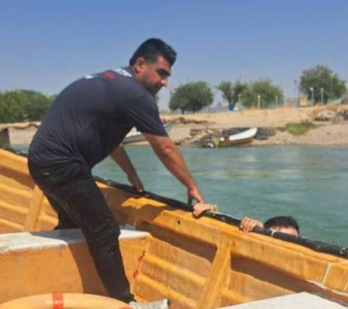 نجات دو جوان دچار غرق شدگی در رودخانه کارون شهرستان شوشتر