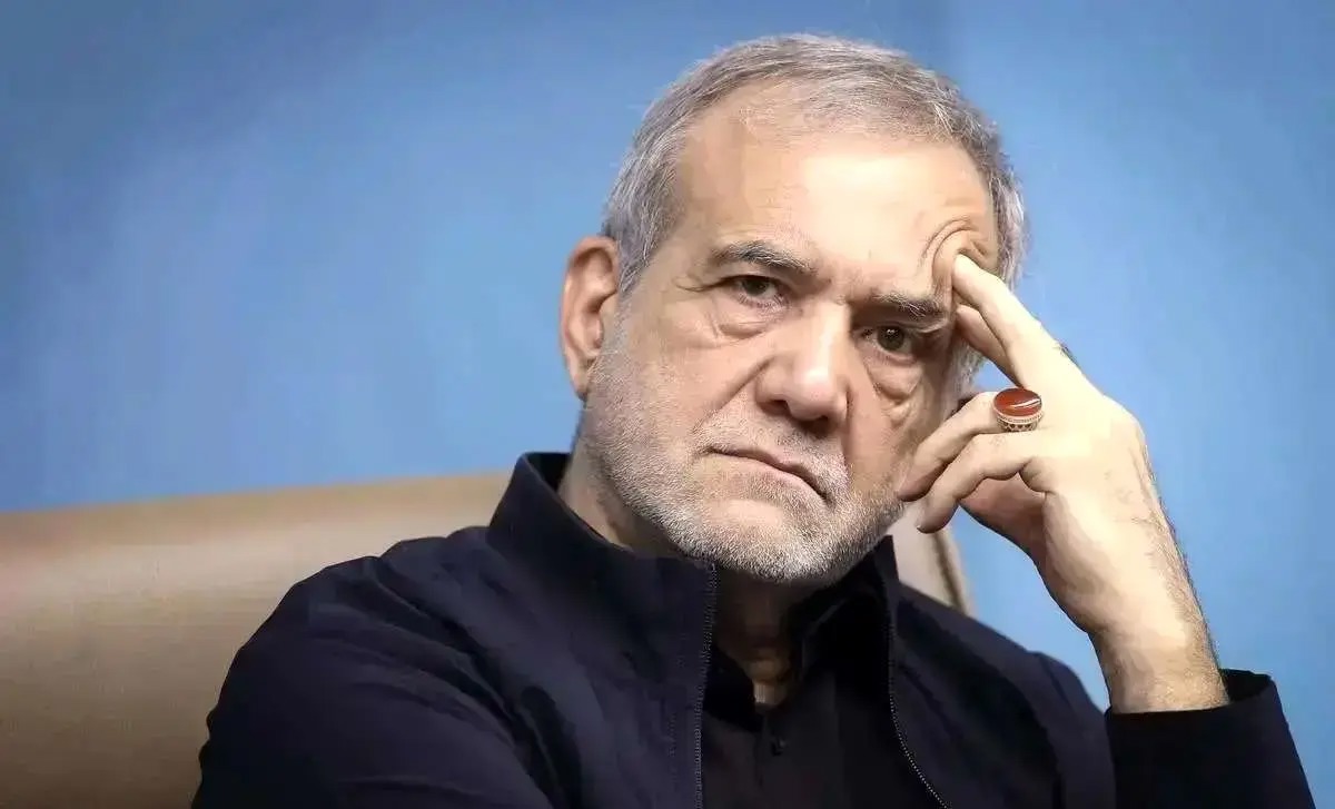 دو سال کارنامه دولت پزشکیان در آینه اقتصاد/ از بورس و دلار تا مسکن و خودرو ... چه نوسان قیمتی داشتند؟