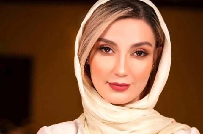 ماجرای جالب جاگذاشتن سوئیچ داخل ماشین توسط حدیث میرامینی!