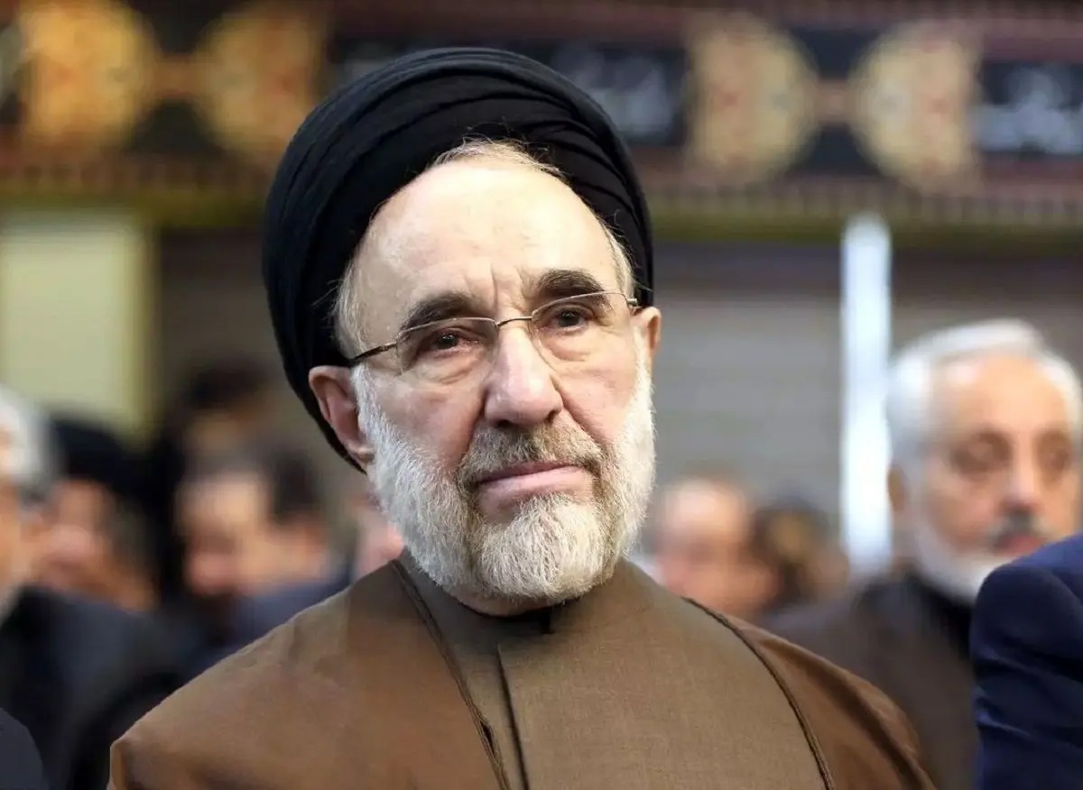 تمرین عمامه پیچی سید محمد خاتمی