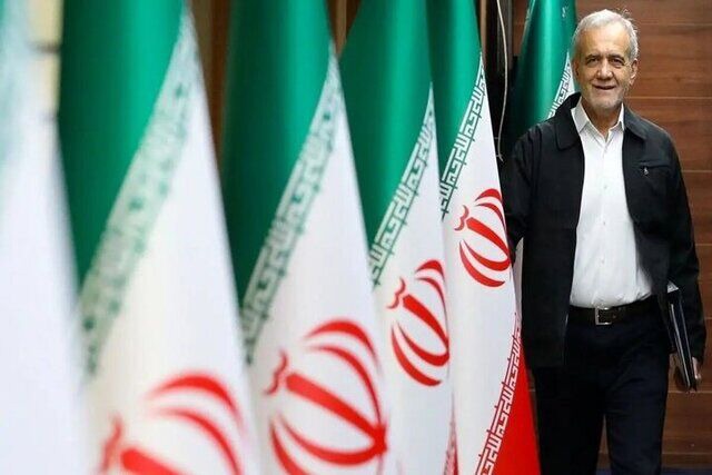جمعی از اساتید حوزه علمیه: دستگاه قضا با اهانت‌کنندگان به رئیس‌جمهور برخورد قانونی انجام دهد