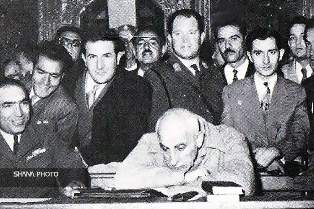 ۲۸ مرداد؛ روایتی کهنه از طمعی تازه