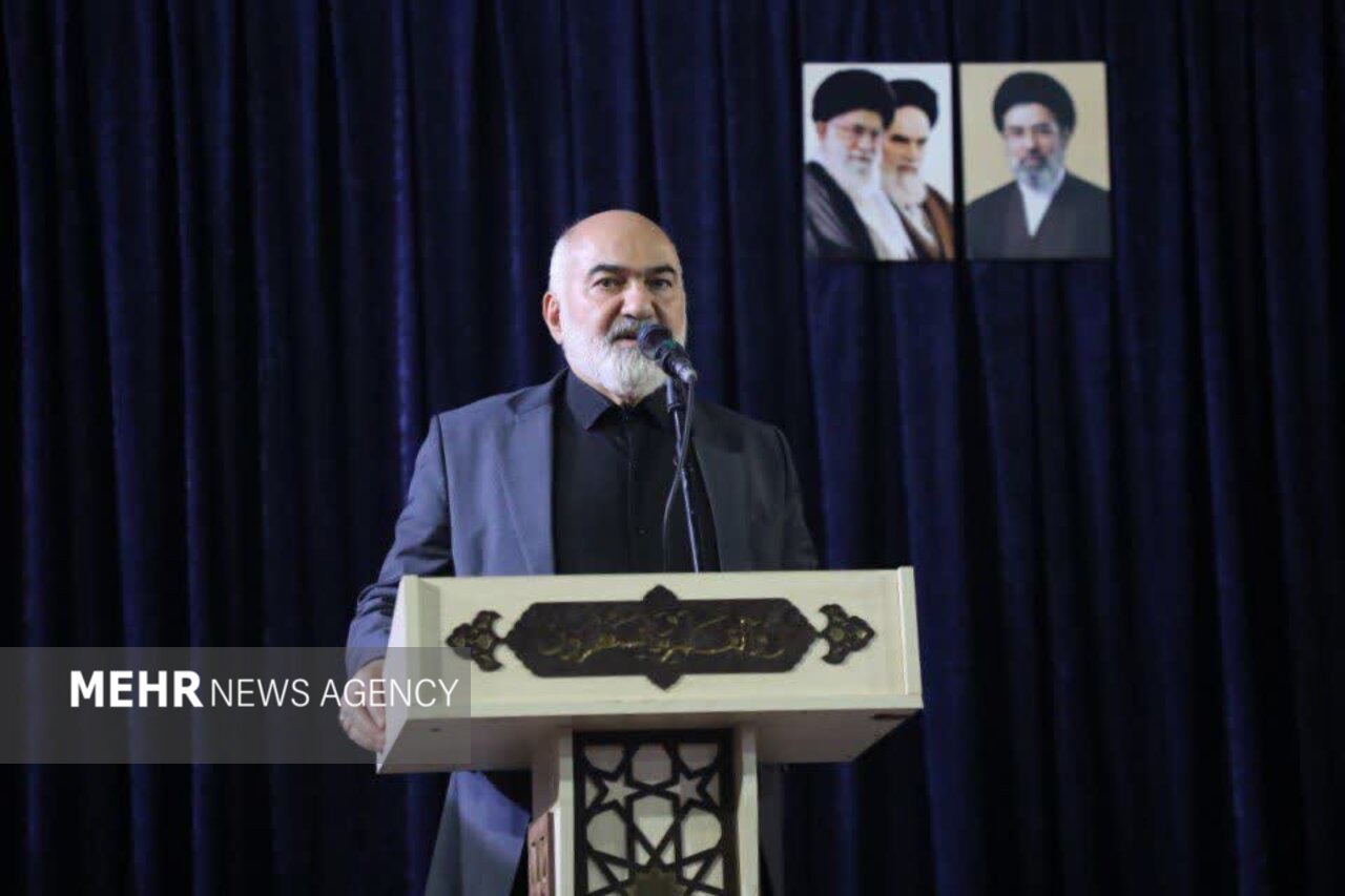 مکتب امام خامنه ای افق روشن حرکت امت اسلامی را ترسیم کرد