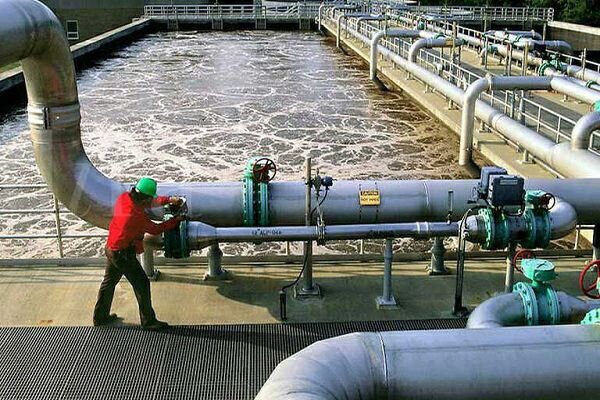 فرآیند بازتخصیص آب صنایع در خوزستان درحال انجام است
