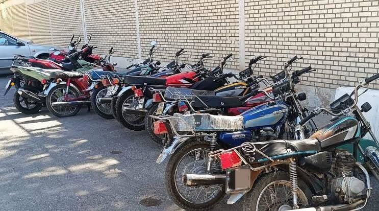 توقیف ۶۷ دستگاه خودرو و موتورسیکلت متخلف در اندیمشک