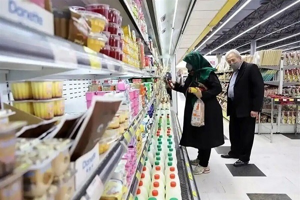 تامین کالا‌های اساسی خوزستان در جنگ تحمیلی سوم با تلاش فعالان اقتصادی