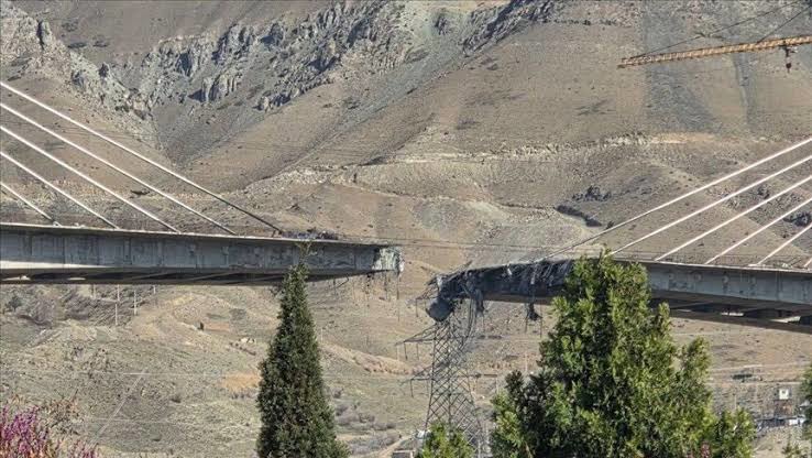 ویدئوی جدید از لحظه بمباران پل B۱ کرج در روز ۱۳ فروردین توسط آمریکا | آخرین خبر