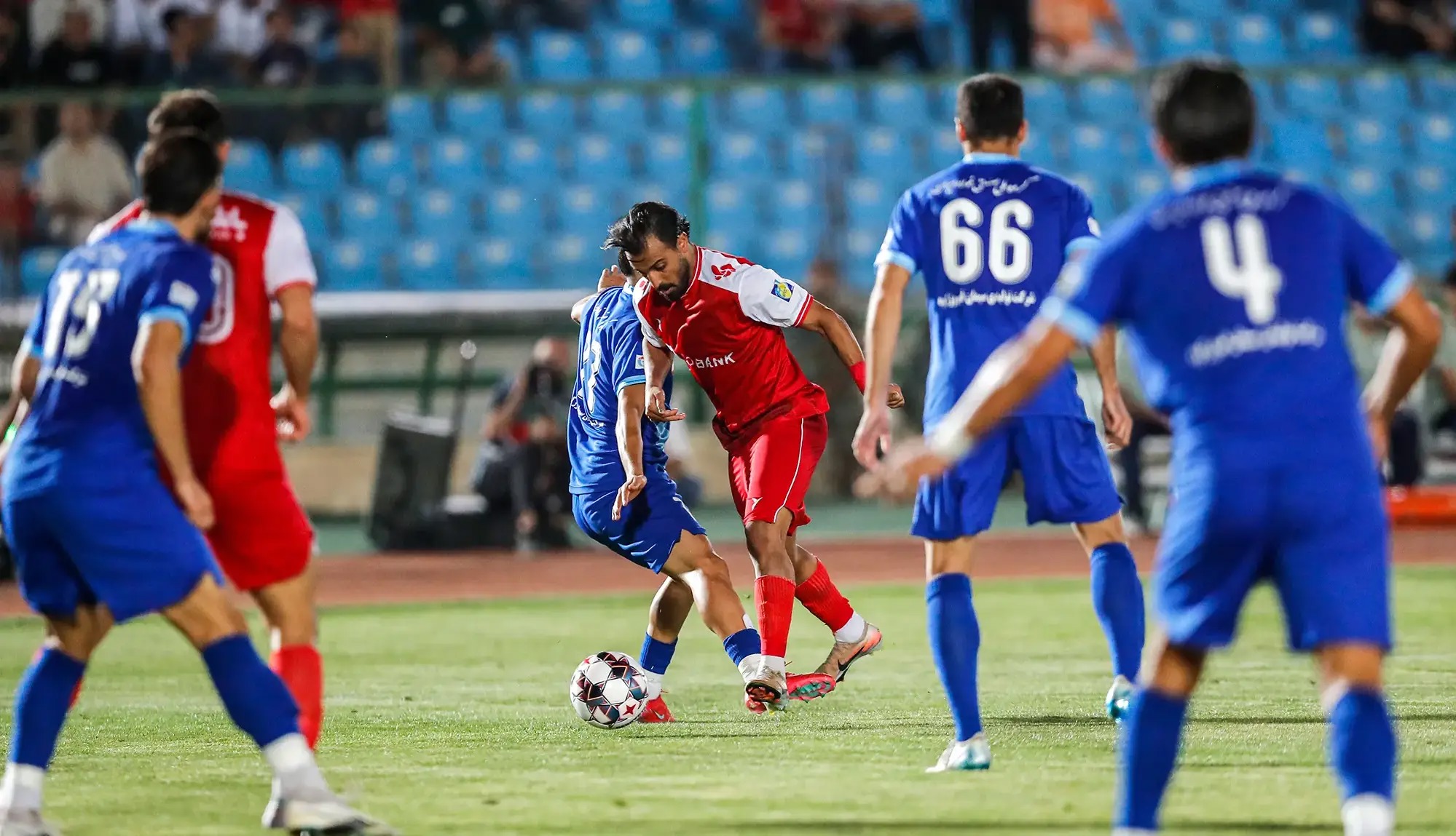 عزیزیان: پرسپولیس در بازی‌های بزرگ نباید بازنده باشد | آخرین خبر