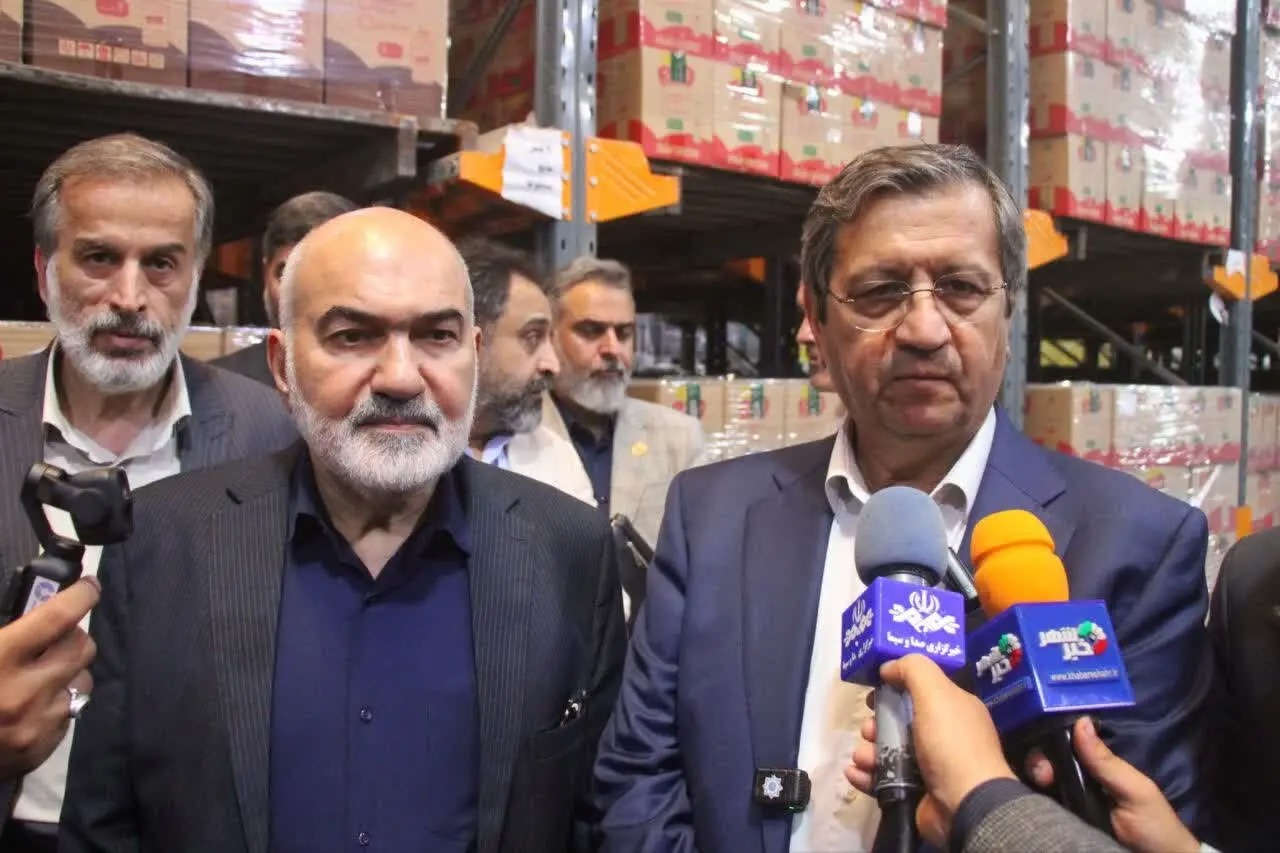 بازدید میدانی رئیس بانک مرکزی و استاندار خوزستان از ۳ واحد تولیدی دزفول