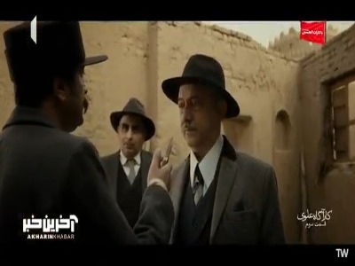 همچین خط میندازه که سه جلد طرف باطل نشه، وگرنه آدم کش توی این شهر ریخته!