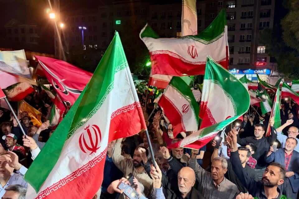 برگزاری اجتماع مردمی برای خونخواهی رهبر شهید در اهواز
