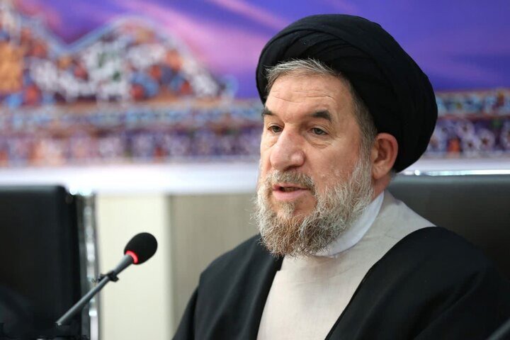 میرتاج الدینی: شناورهای نظامی دشمن الی‌الابد اجازه ورود به تنگه هرمز را ندارند