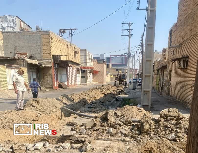 رفع مشکل افت فشار آب ۲۰۰ خانوار در بندر ماهشهر با اجرای شبکه جدید