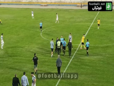 اعتراضات به داوری در حاشیه دیدار فرد البرز و نیرو زمینی
