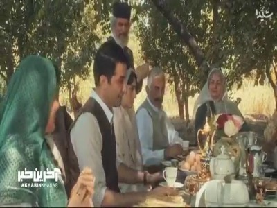 عمه کشور از برادرش میخواد برقصه و مجلسو گرم کنه