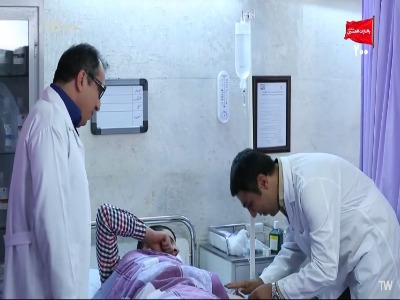 از همراه مریض زیرمیزی می‌گیری؟!