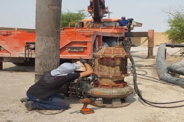 تقویت شبکه فاضلاب بندر ماهشهر پیش از بارندگی‌ها