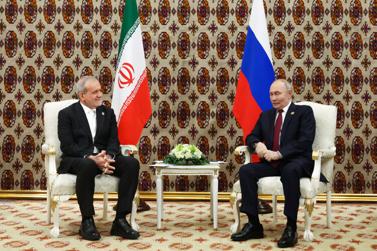تأکید سران ایران و روسیه بر تقویت همکاری‌های اقتصادی و انرژی