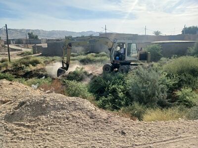 لایروبی کانال اصلی شبکه آبیاری  شهید رجایی در امیدیه