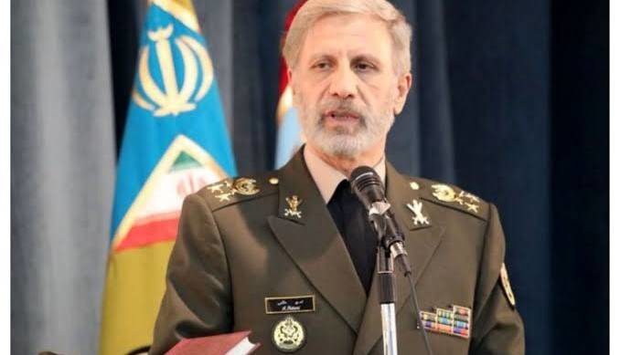 سرلشکر حاتمی: تنگه هرمز تا رعایت حقوق ملت ایران بسته خواهد ماند