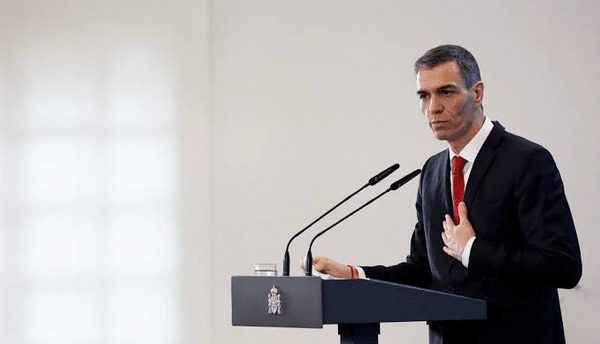 نخست‌وزیر اسپانیا: جنگ علیه ایران ۱۰۰ میلیارد یورو برای اروپا هزینه داشته است